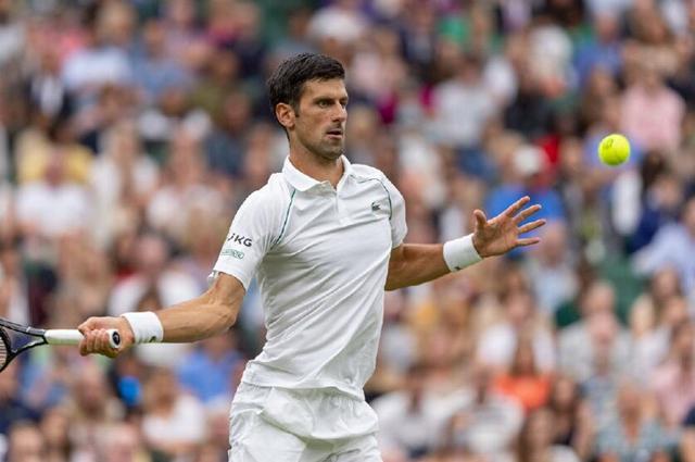 俄罗斯击剑选手惊险逆转，夺得冠军