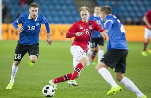 威尔士队在一场惊险竞赛中夺得胜利 威尔士队在一场惊险竞赛中夺得胜利