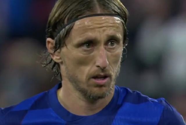 威尔士队在一场惊险竞赛中夺得胜利 威尔士队在一场惊险竞赛中夺得胜利