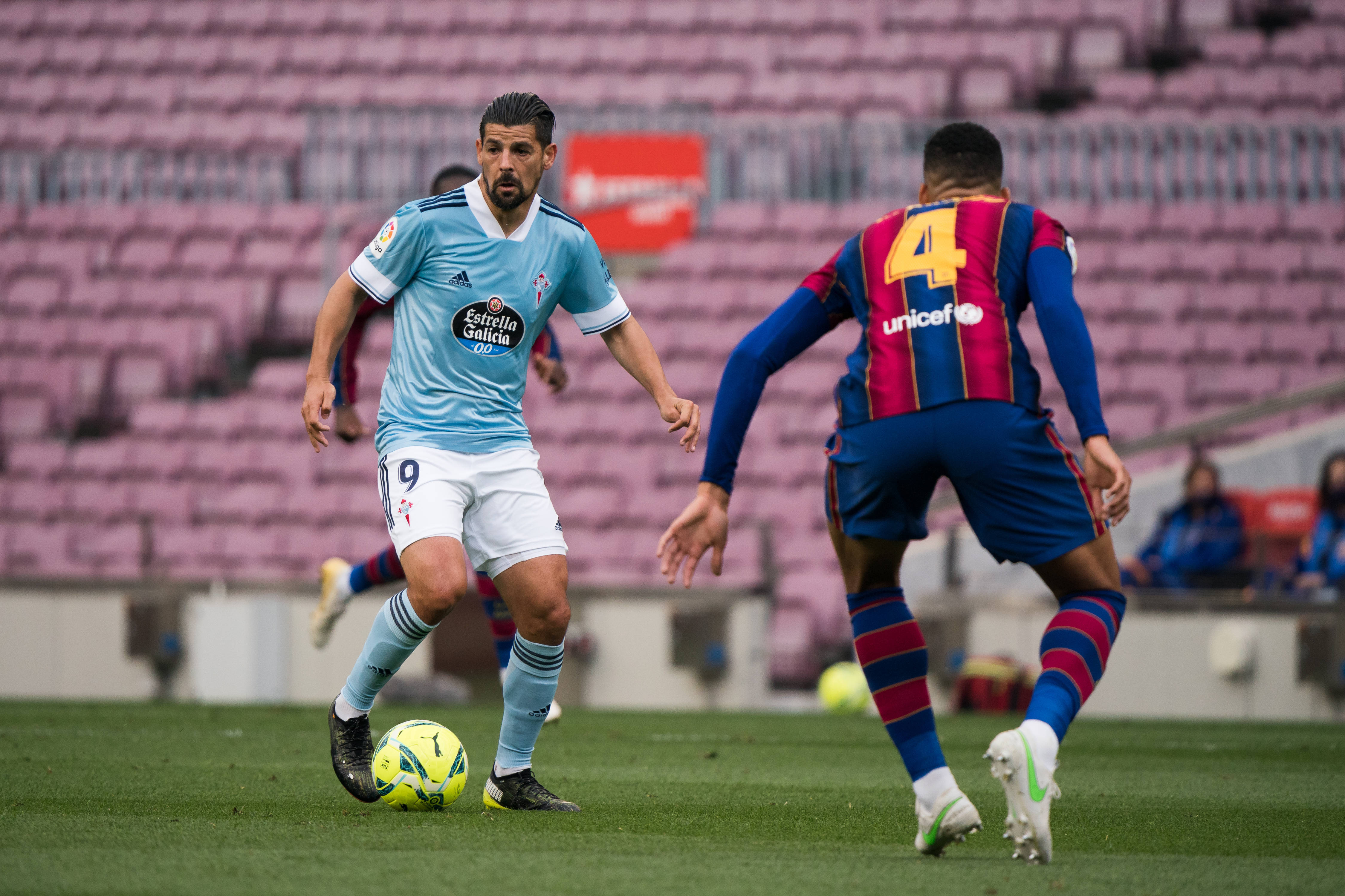 包含塞尔塔客场击败马洛卡，实现客场三分的词条