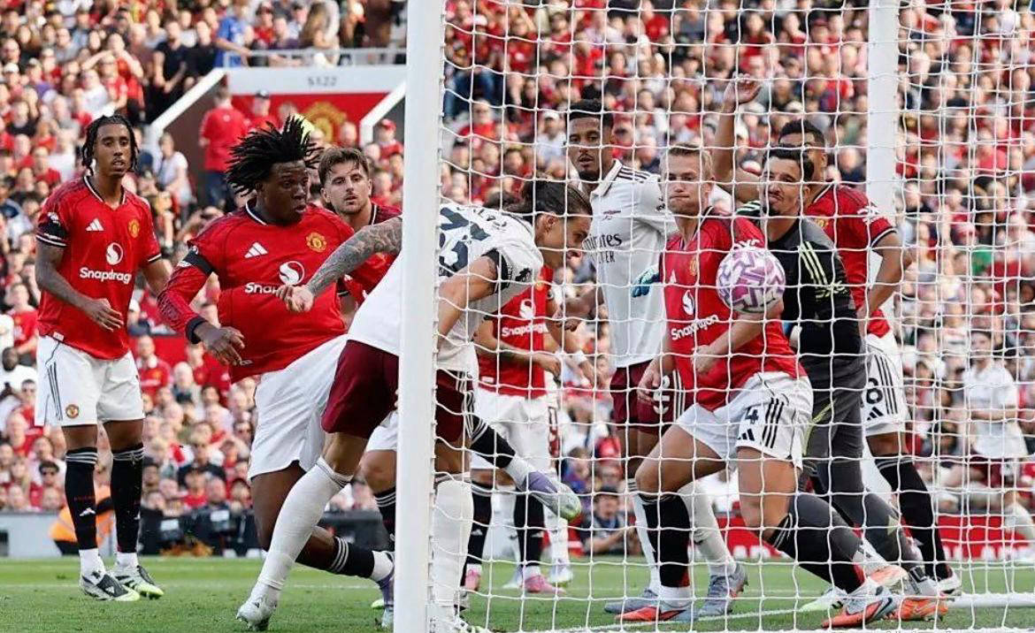 曼城连战连胜,向利物浦发起冲击 曼城连战连胜,向利物浦发起冲击