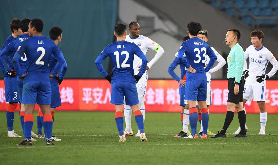 新秀崭露头角,成为球队新希望 新秀崭露头角,成为球队新希望