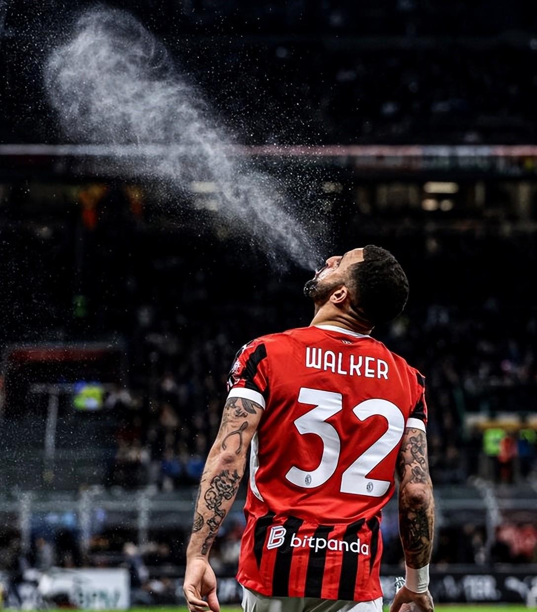 AC米兰主场惨败巴勒莫,失去争冠优势 AC米兰主场惨败巴勒莫,失去争冠优势