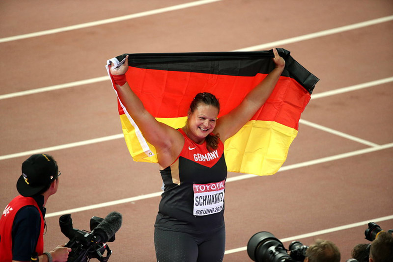 瑞士登山选手勇夺金牌,展现实力 瑞士登山选手勇夺金牌,展现实力