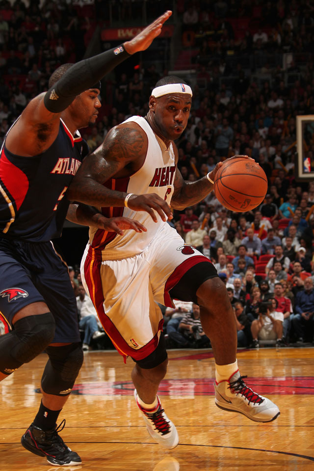 热火逆袭老鹰突破困境