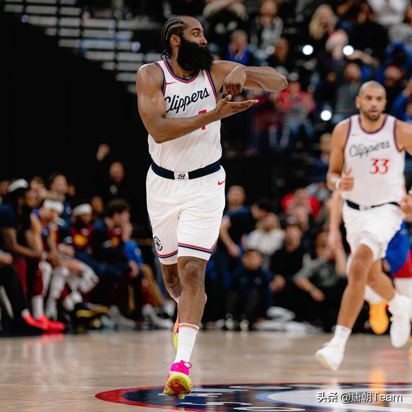 快船胜开拓者,豪取七连胜 快船胜开拓者,豪取七连胜