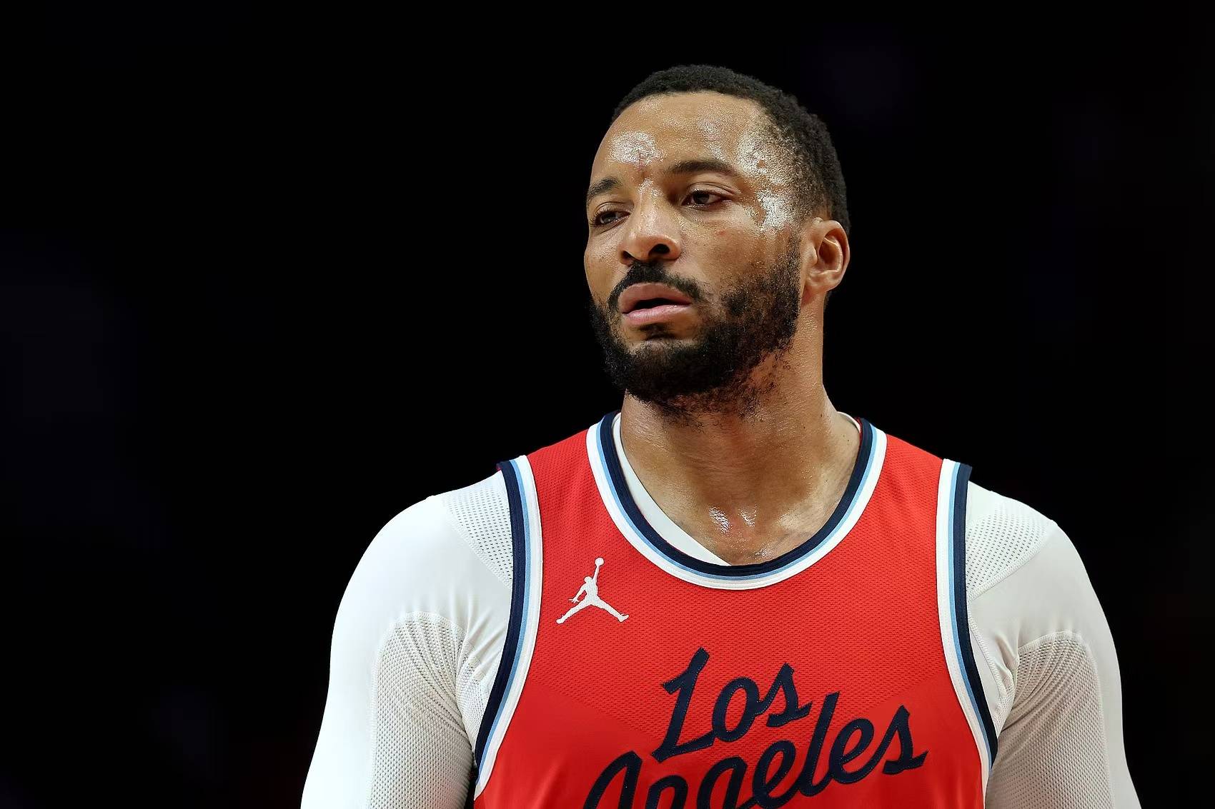 快船大胜鹈鹕，取得四连胜