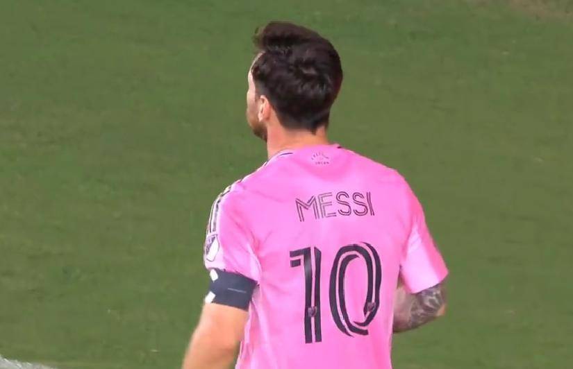 关于梅西梅开二度，巴萨客场大胜！的信息